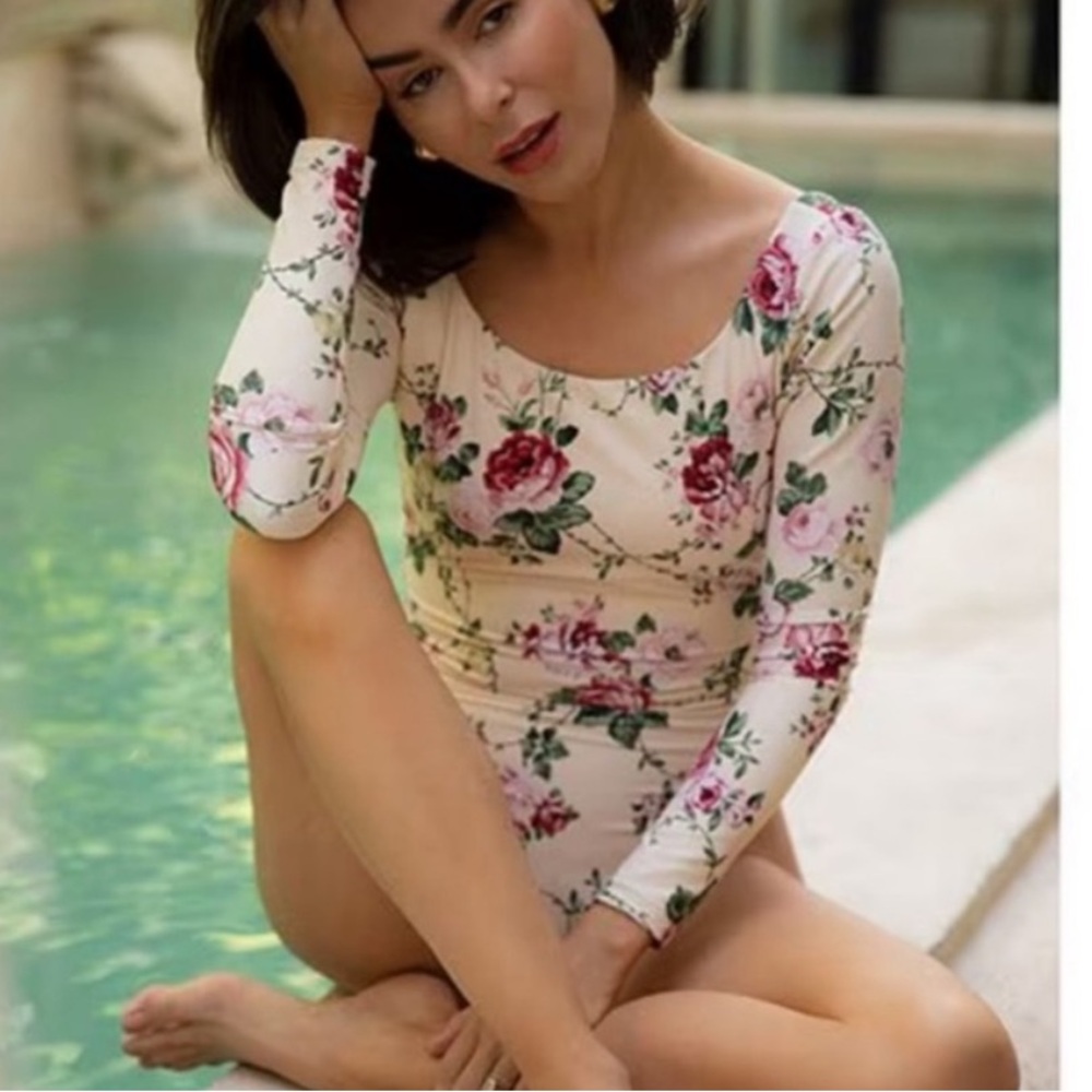Antonio Melani Mira Flores One Piece NWT Sz Sm